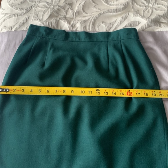 BRAEMAR PETITES by Jeremy Scott 100% wool dark green lined skirt - Picture 11 of 12